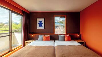 3 bedrooms, desk, free WiFi, bed sheets