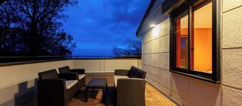 A design house where you can easily experience the / Ito Shizuoka