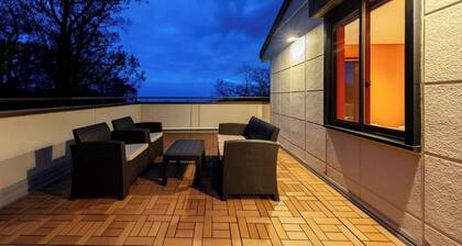 A design house where you can easily experience the / Ito Shizuoka