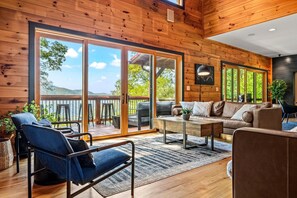 Smart-TV, Kamin, Videospiele, Tischfußball
