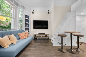 Televisión y estéreo 