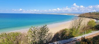 This 3-Bedroom Deluxe Holiday Home is perfect for families of up to six.