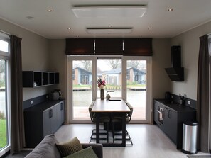 Chalet | Dining