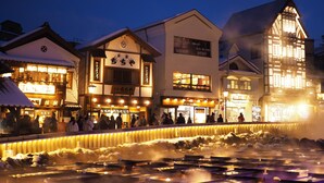 สถานที่น่าสนใจ