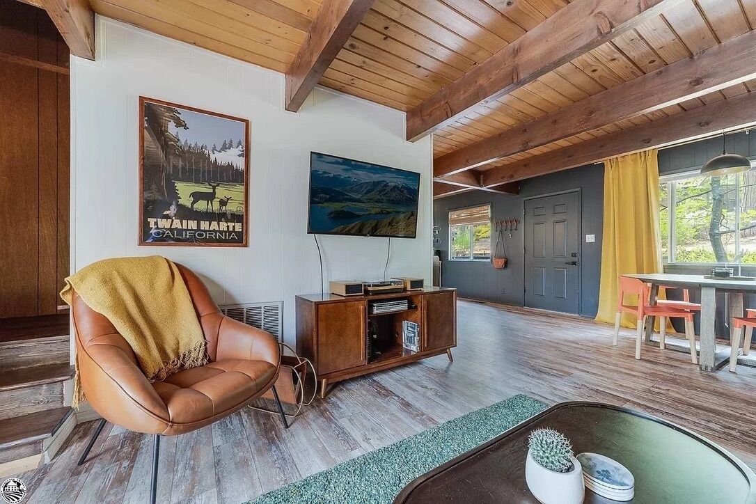 Coz Getaway Right In The Middle Of Twain Harte! - Sonora, CA