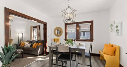 Cozy Hive Retreat | Central | Fenced | 2 Bed