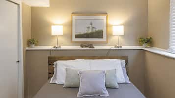 1 Schlafzimmer, BĂŒgeleisen/BĂŒgelbrett, WLAN, BettwĂ€sche