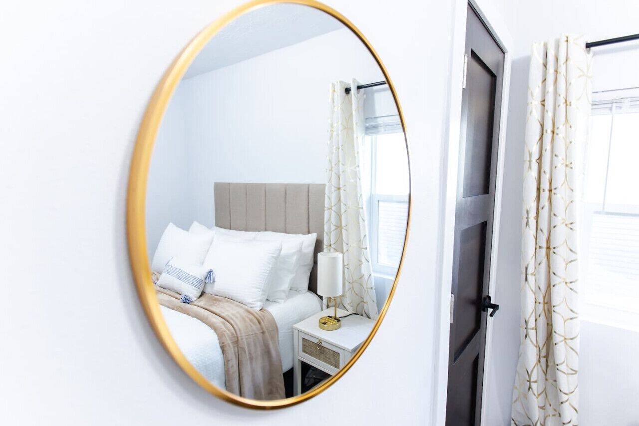 2 室のベッドルーム、アイロン / アイロン台、WiFi、ベッドシーツ