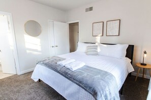 2 bedrooms, iron/ironing board, WiFi, bed sheets