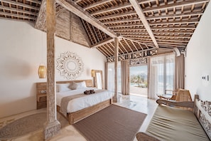 Villa, 4 Bedrooms | 4 bedrooms, desk, blackout drapes, soundproofing