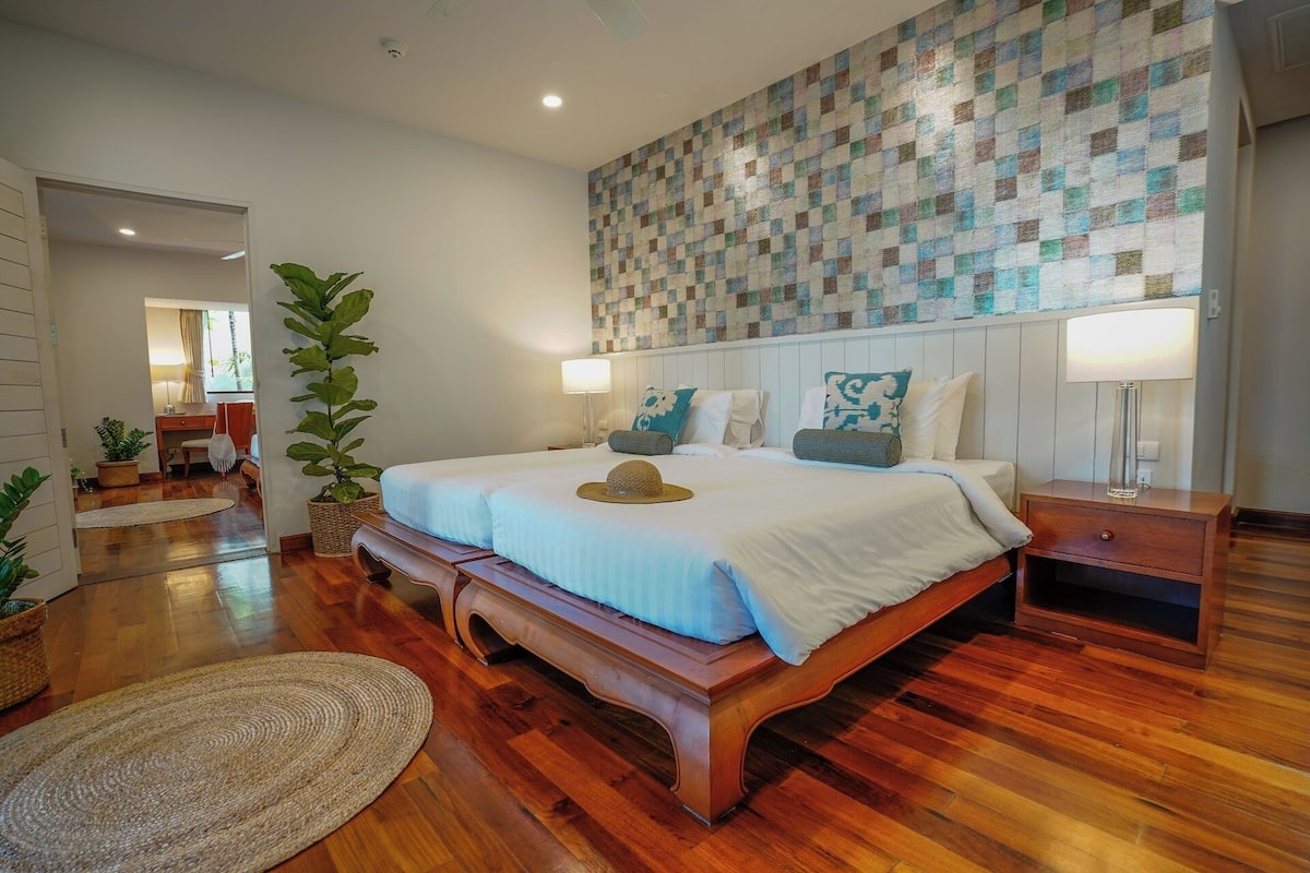 Villa – superior | Sengetøy av topp kvalitet, minibar og safe på rommet