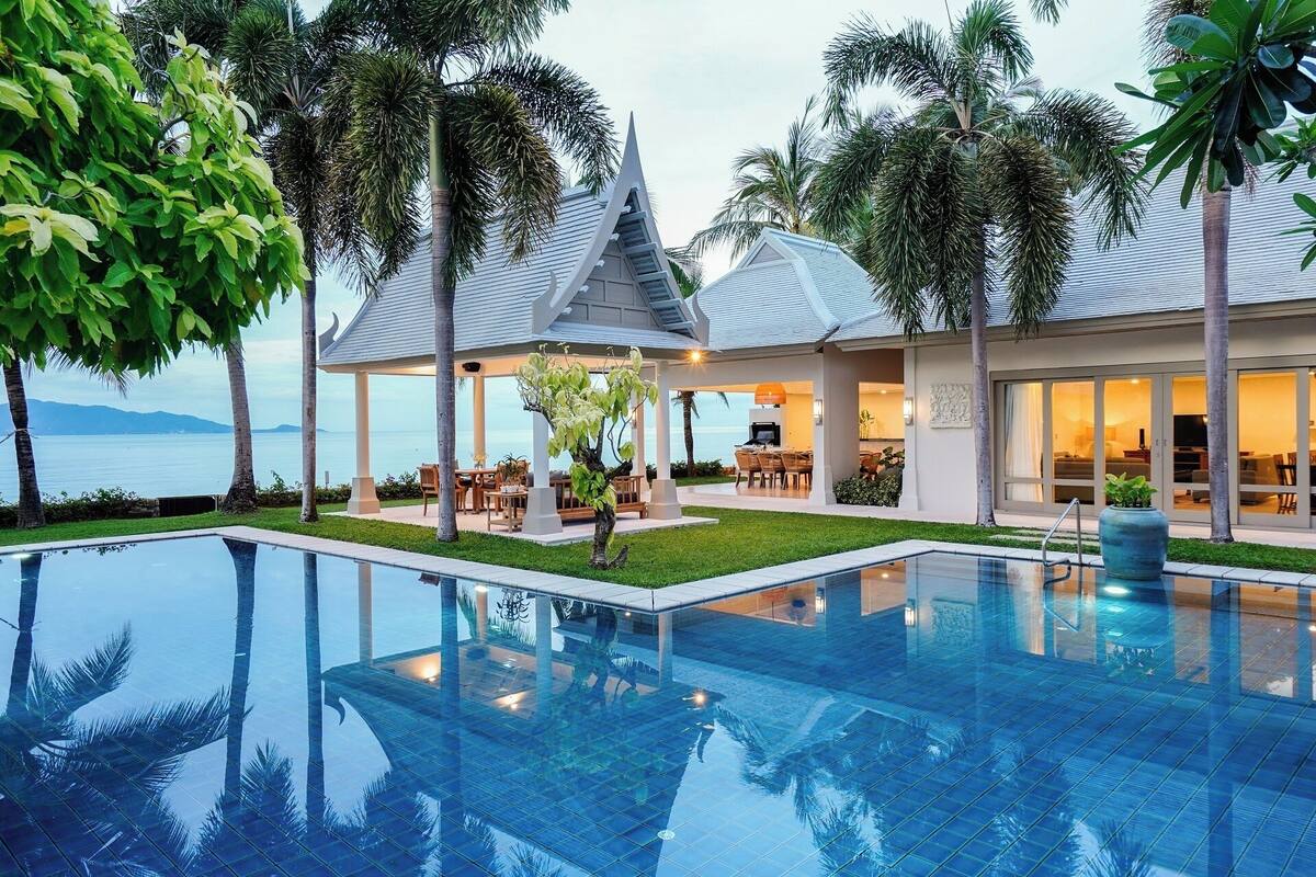 Biệt thự phong cách cổ điển, quang cảnh biển | Hồ bơi riêng