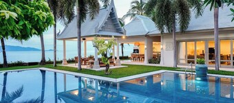 Miskawaan Beachfront Villas