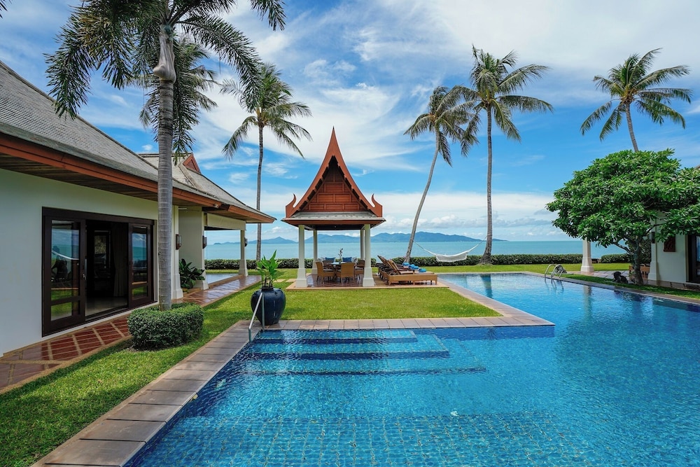 Miskawaan Beachfront Villas by null