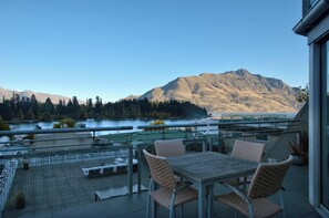 Deluxe Apartment | Terrace/patio - Bay View Condo by Staysouth (Queenstown)