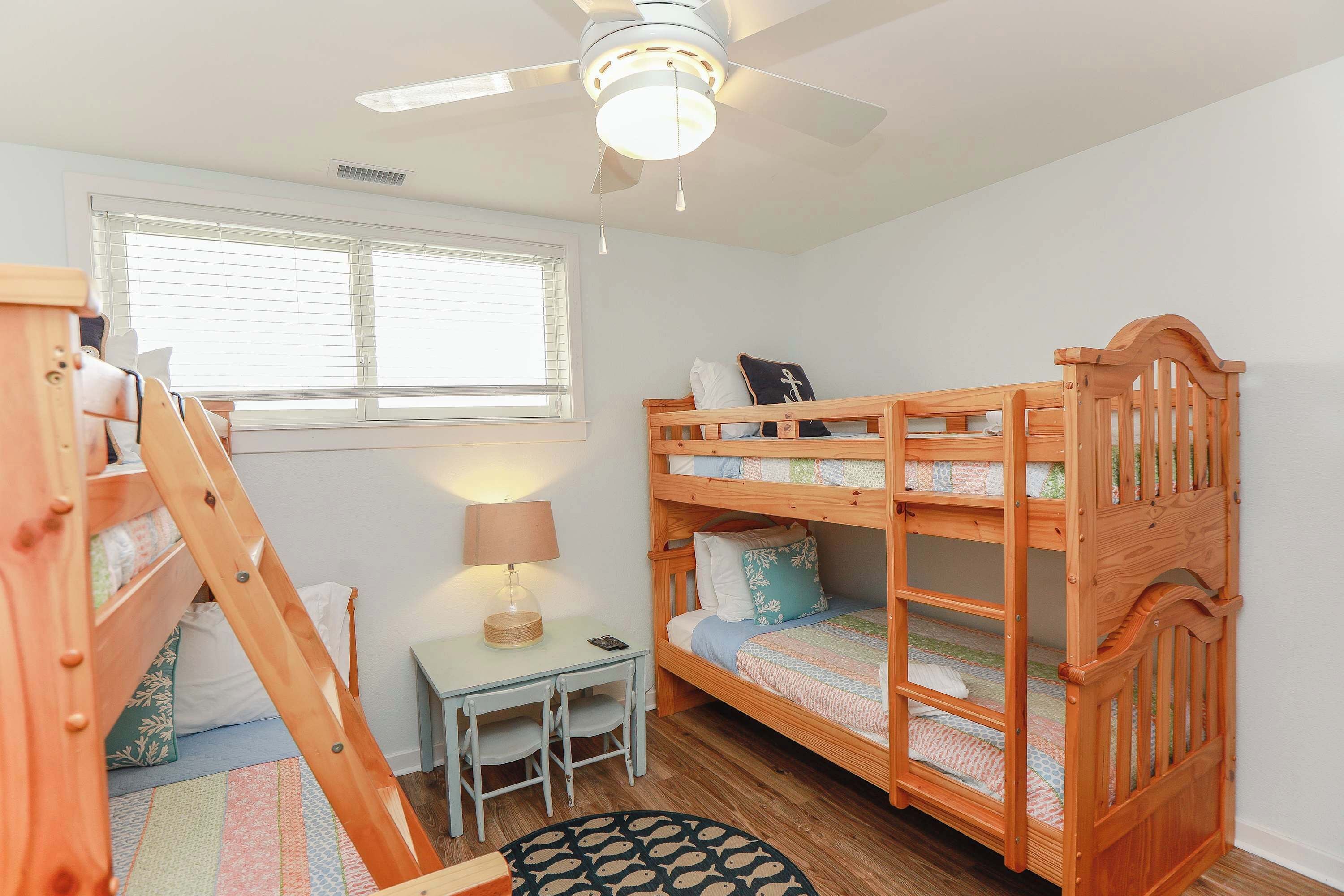 3 bedrooms, desk, iron/ironing board, travel cot