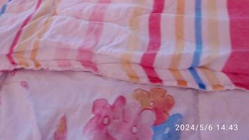 4 多间卧室、WiFi、床单