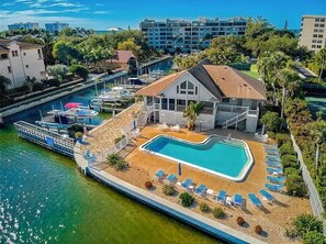 Pool - Siesta Key 3 bed/ 2.5 bath Penthouse, private roof top deck, parking, boat slip! (Sarasota)