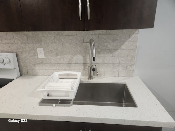 Interior - The Refresh Stream (Brampton)