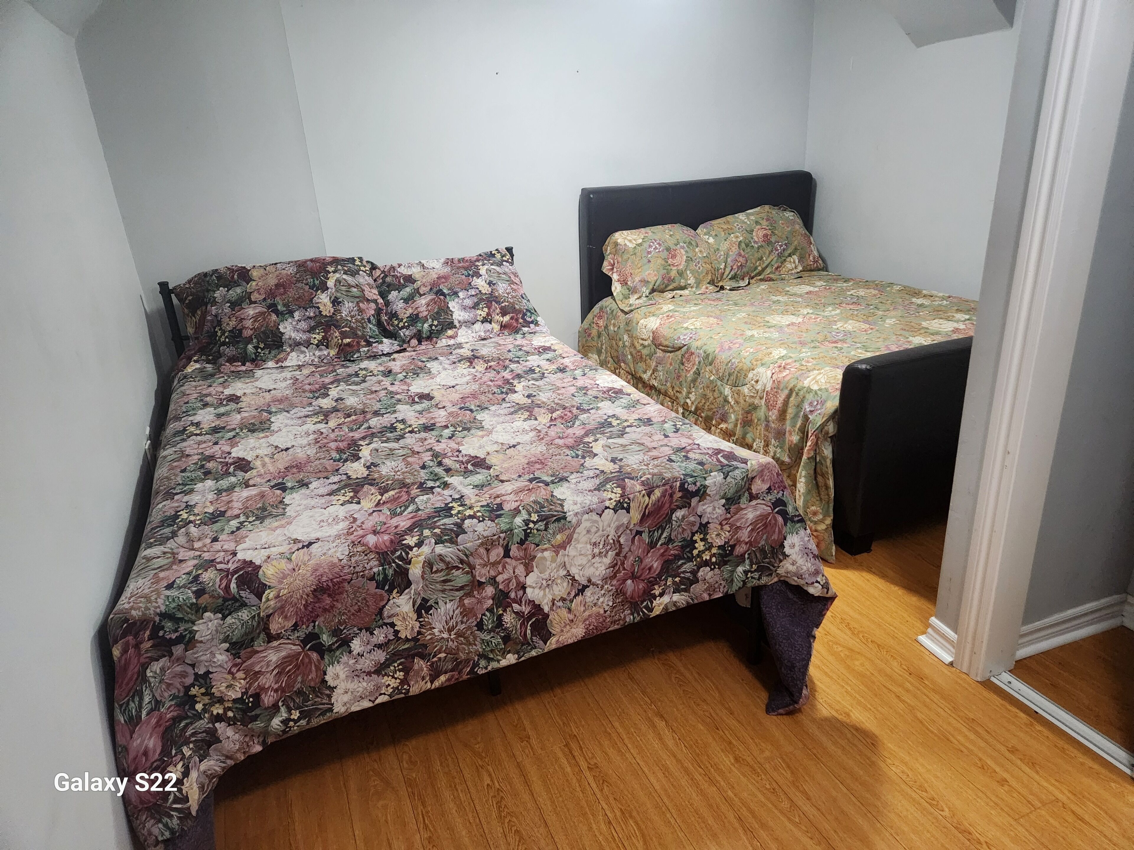 2 chambres, accès au Wi-Fi (inclus), literie fournie