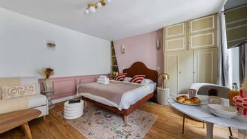 Fer et planche à repasser, Wi-Fi, draps fournis