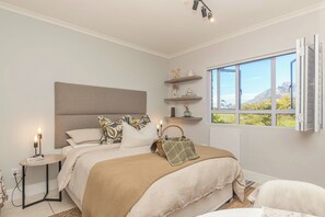 1 habitación, tabla de planchar con plancha, internet y ropa de cama 
