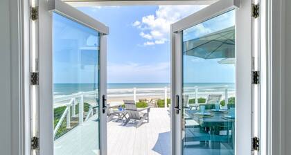 Beachfront Paradise, New Pool and Hot Tub, Private Boardwalk, Six King Suites, $300 in Free Tickets!