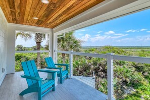 Terrace/patio - Beachfront Paradise, New Pool and Hot Tub, Private Boardwalk, Six King Suites, $300 in Free Tickets! (St. Augustine)