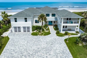 Exterior - Beachfront Paradise, New Pool and Hot Tub, Private Boardwalk, Six King Suites, $300 in Free Tickets! (St. Augustine)