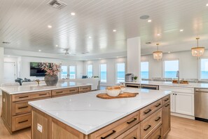 Fridge, microwave, oven, stovetop - Beachfront Paradise, New Pool and Hot Tub, Private Boardwalk, Six King Suites, $300 in Free Tickets! (St. Augustine)