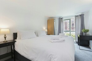 2 bedrooms, iron/ironing board, free WiFi - Raleigh Square-2BR Ground-Floor Apt in Nottingham (Nottingham)