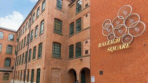 Exterior - Raleigh Square-2BR Ground-Floor Apt in Nottingham (Nottingham)