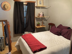 3 bedrooms, desk, iron/ironing board, WiFi