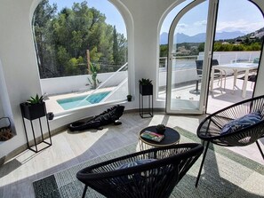 Hus | Pool | Indendørs pool, udendørs pool