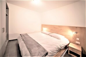 1 Schlafzimmer, Bügeleisen/Bügelbrett, kostenloses WLAN