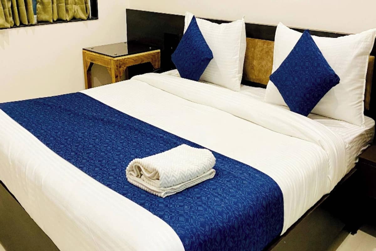 Standaard kamer | Een bureau, gratis wifi, beddengoed