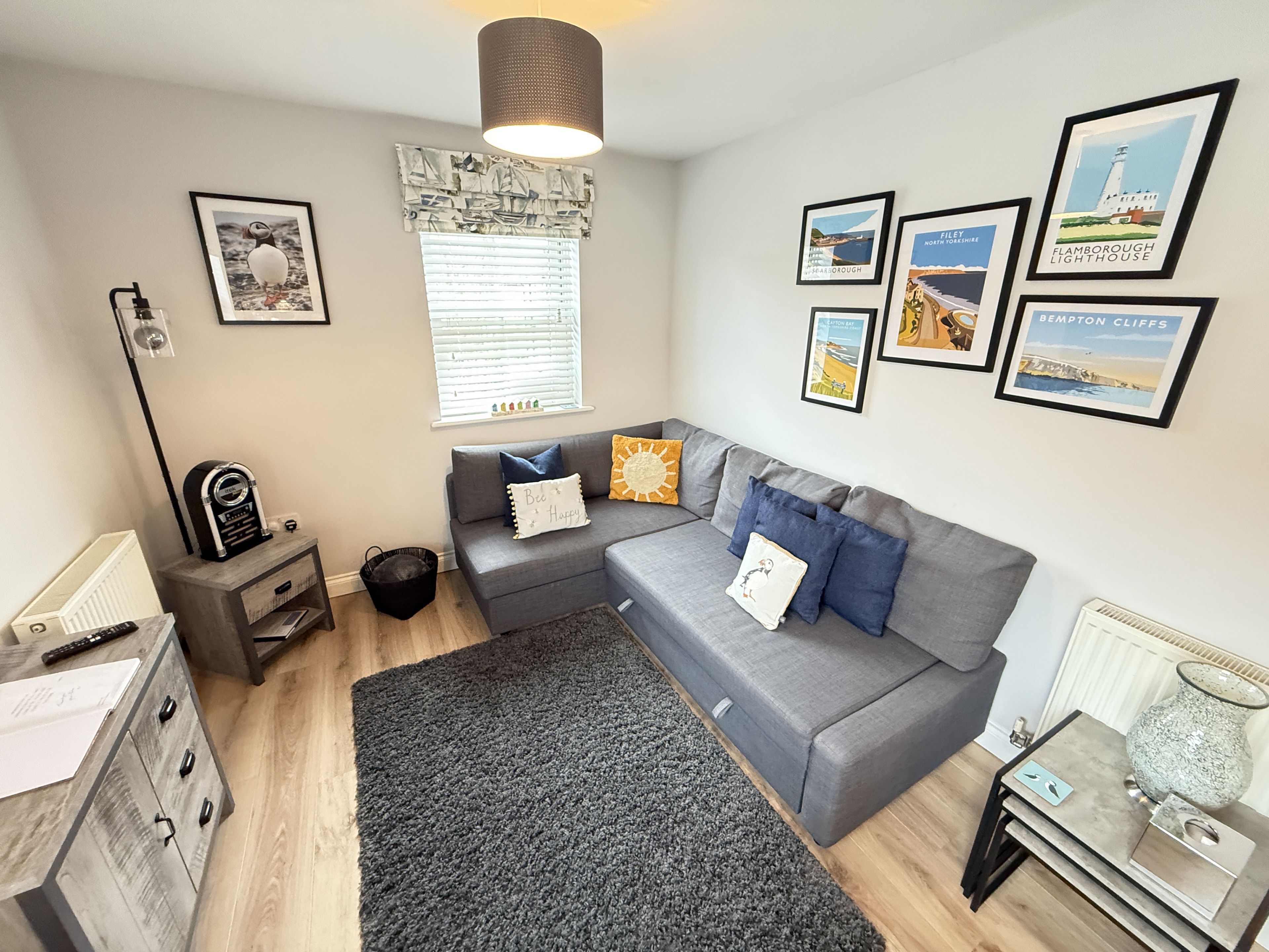 Smart TV, table tennis