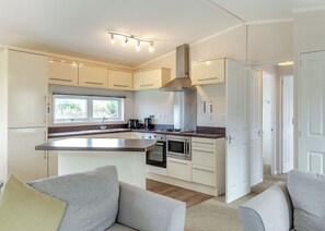 Fridge, oven, stovetop, toaster