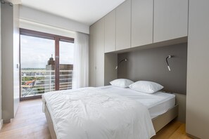 2 bedrooms, iron/ironing board, free WiFi