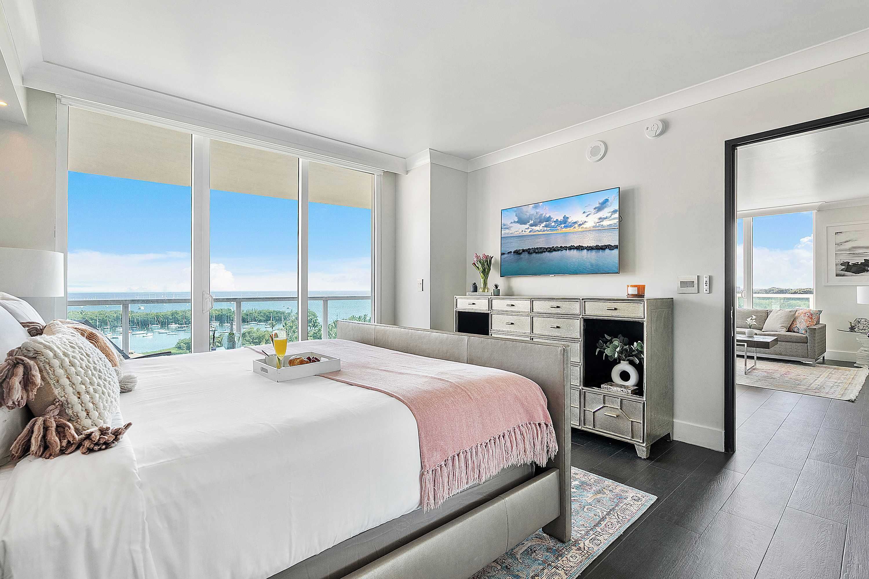 2 chambres, fer et planche à repasser, lit parapluie, Wi-Fi