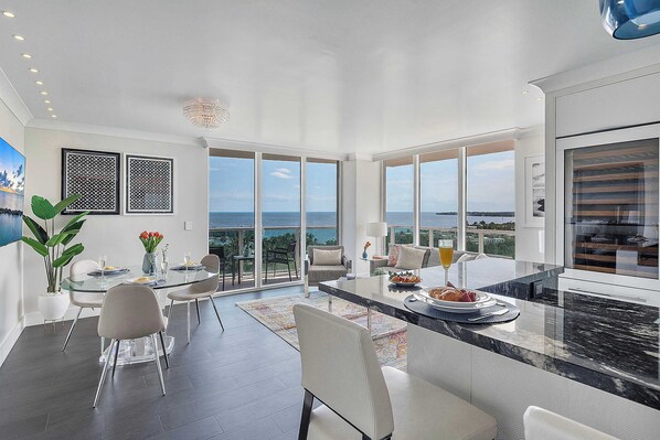 Dining - MVR-Bask in Luxury-Right in Coconut Grove (Miami)