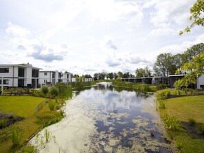 Exterior - Nice Chalet With Dishwasher, Near the Veluwemeer (Nijkerk)