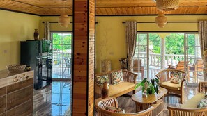 Comfort-Villa, 3 Schlafzimmer, eingeschränkter Meerblick | Wohnzimmer