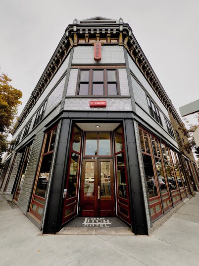 Granite Butte is part of the Litch Hotel: fully equipped,Luxury vacation rental condos