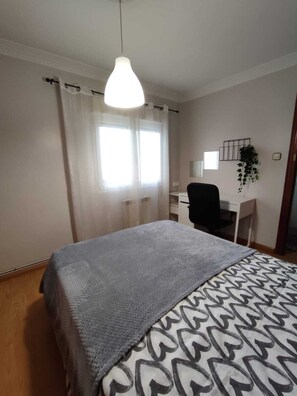 3 sovrum, strykjärn/strykbräda, wi-fi och sängkläder