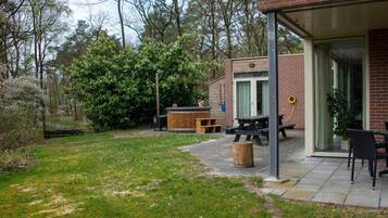 Villa | Exterior