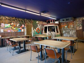 Villa | Dining - Villa With Roof Terrace Near the Veluwemeer (Nijkerk)