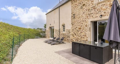 Maison idéale à Sainte-Colombe avec animal accepté et parking