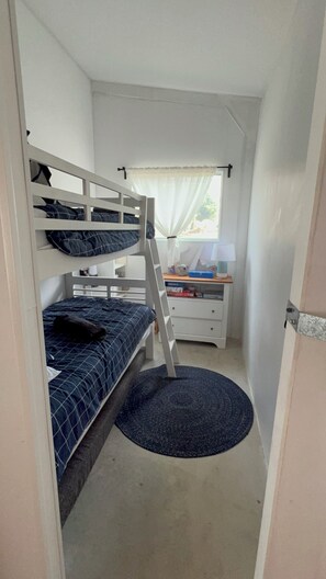 3 makuuhuonetta, vuodevaatteet