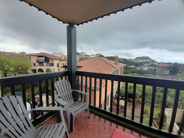 Property grounds - Bright Studio Near Anglet Beaches with Sunny Balcony (Anglet)